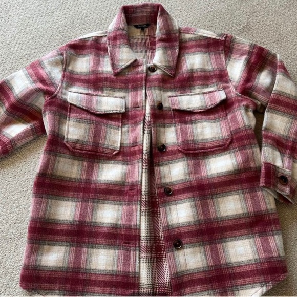 Ladies shacket size Large NWOT - Picture 1 of 4